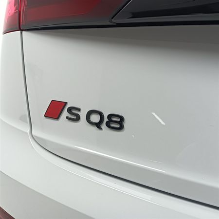 2026-Audi-SQ8-Quattro-Auto-Black-Edition-373kW_6