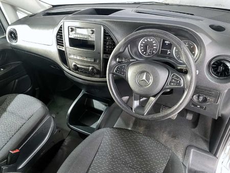 2024-Mercedes-Benz-Vito-116-22-CDI-Tourer-Pro-Auto_10