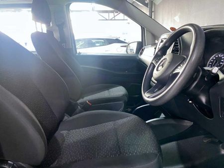 2024-Mercedes-Benz-Vito-116-22-CDI-Tourer-Pro-Auto_11