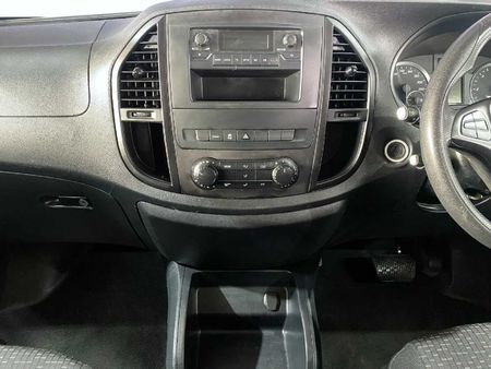 2024-Mercedes-Benz-Vito-116-22-CDI-Tourer-Pro-Auto_17