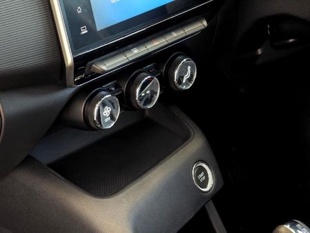 2026-Nissan-Magnite-10-Acenta-AMT_18