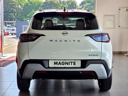 2026-Nissan-Magnite-10-Acenta-AMT_5