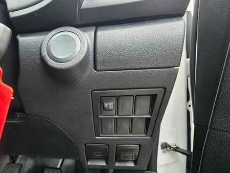 2026-Toyota-Hilux-24-GD-Single-Cab_16