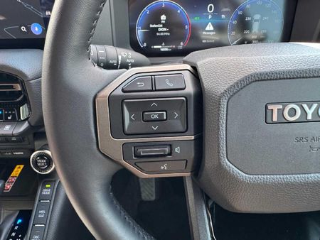 2025-Toyota-Land-Cruiser-Prado-VX-R-28GD-Auto_16
