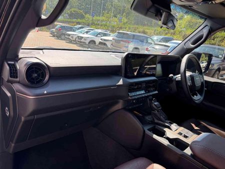 2025-Toyota-Land-Cruiser-Prado-VX-R-28GD-Auto_22