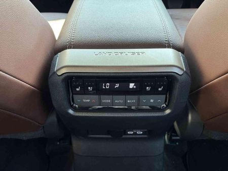 2025-Toyota-Land-Cruiser-Prado-VX-R-28GD-Auto_23