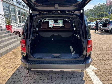 2025-Toyota-Land-Cruiser-Prado-VX-R-28GD-Auto_8