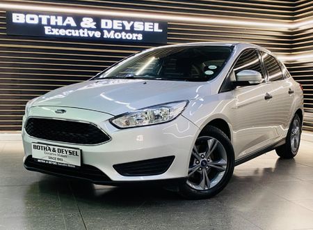 2017-Ford-Focus-10-EcoBoost-Ambiente_0