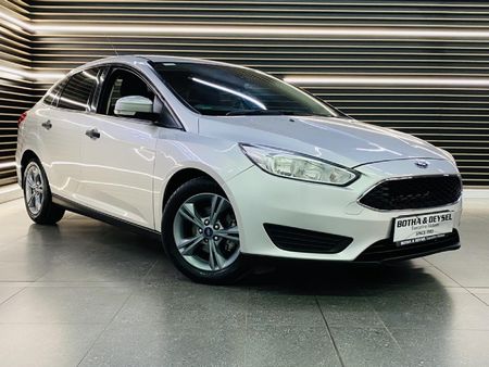 2017-Ford-Focus-10-EcoBoost-Ambiente_20