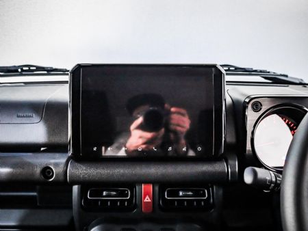 2026-Suzuki-Jimny-15-GLX-AllGrip-5-Door_15