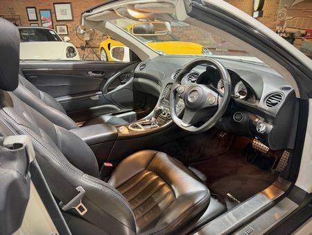 2010-Mercedes-AMG-SL-63-AMG_10