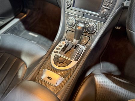 2010-Mercedes-AMG-SL-63-AMG_15