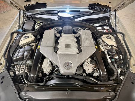 2010-Mercedes-AMG-SL-63-AMG_19