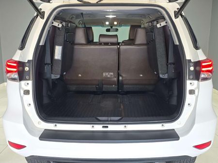 2020-Toyota-Fortuner-28-GD-6-4x4-Auto_12