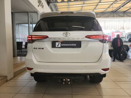 2021-Toyota-Fortuner-24-GD-6-Raised-Body_2