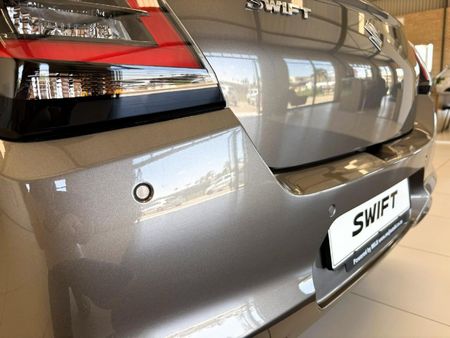 2026-Suzuki-Swift-12-GL_11