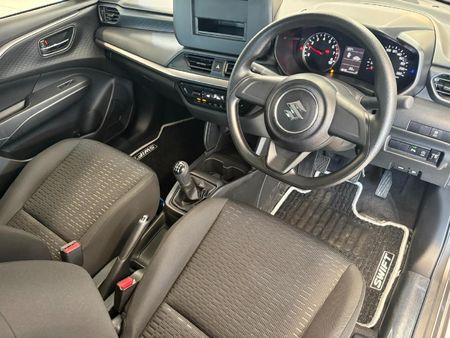 2026-Suzuki-Swift-12-GL_2