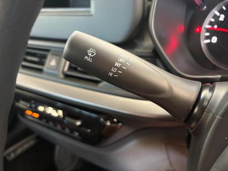 2026-Suzuki-Swift-12-GL_6