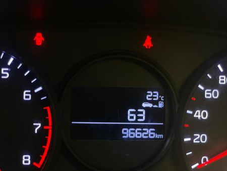 2021-Kia-Picanto-10-Start_15