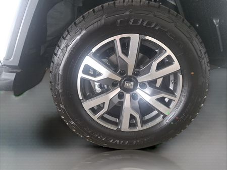 2025-GWM-Tank-300-24TD-Ultra-Luxury-4x4-Auto_10