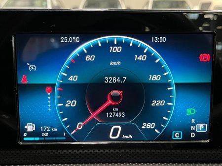 2018-Mercedes-Benz-A-Class-A-200-Auto_10