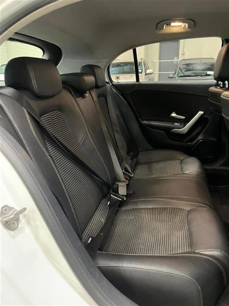 2018-Mercedes-Benz-A-Class-A-200-Auto_12