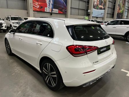 2018-Mercedes-Benz-A-Class-A-200-Auto_4