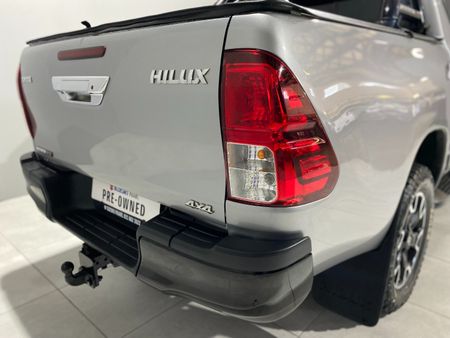 2020-Toyota-Hilux-Legend-50_10