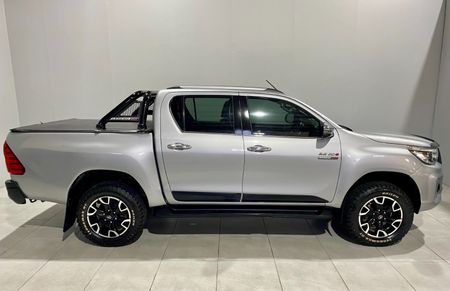2020-Toyota-Hilux-Legend-50_1