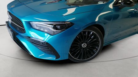 2026-Mercedes-Benz-CLA-200-Progressive_9