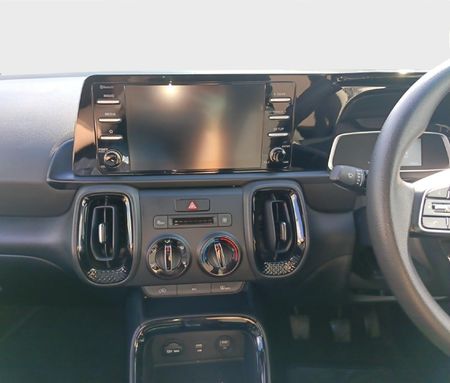2024-Kia-Sonet-15-LX-Runner_17
