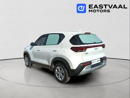 2024-Kia-Sonet-15-LX-Runner_4