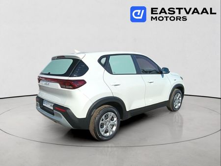 2024-Kia-Sonet-15-LX-Runner_6