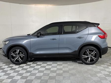 2022-Volvo-XC40-T4-R-Design-Auto_19