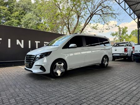 2025-Mercedes-Benz-V-Class-V300d-Exclusive_0