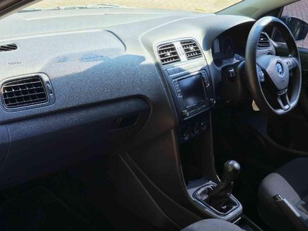 2024-Volkswagen-Polo-Vivo-14-Trendline-5-dr_4