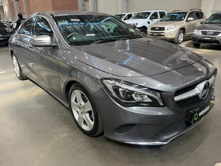 2017-Mercedes-Benz-CLA-200d-Urban-Auto_0