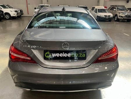 2017-Mercedes-Benz-CLA-200d-Urban-Auto_5