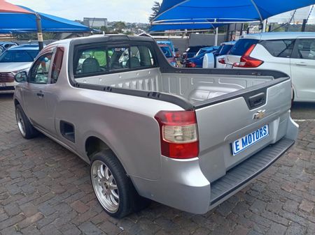 2017-Chevrolet-Utility-14-AC_9