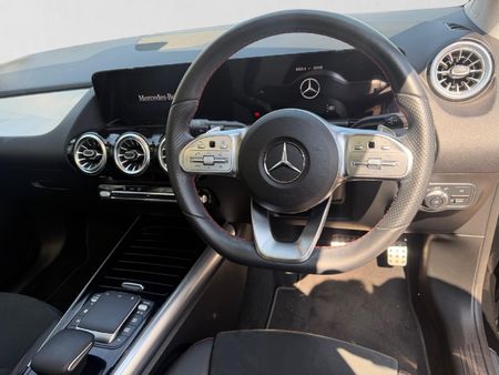 2022-Mercedes-Benz-GLA-200-Progressive-Auto_12