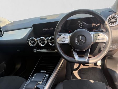 2022-Mercedes-Benz-GLA-200-Progressive-Auto_13