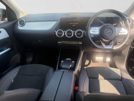 2022-Mercedes-Benz-GLA-200-Progressive-Auto_17