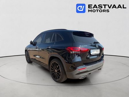 2022-Mercedes-Benz-GLA-200-Progressive-Auto_4