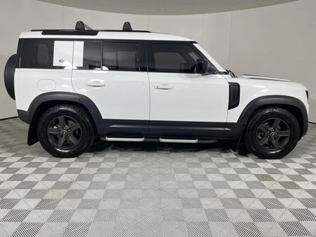 2021-Land-Rover-Defender-110-D240-177kW_15