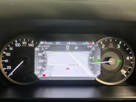 2021-Land-Rover-Defender-110-D240-177kW_2
