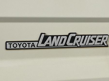 2020-Toyota-Land-Cruiser-79-45-D-Double-Cab_11