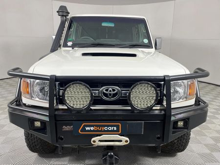 2020-Toyota-Land-Cruiser-79-45-D-Double-Cab_15