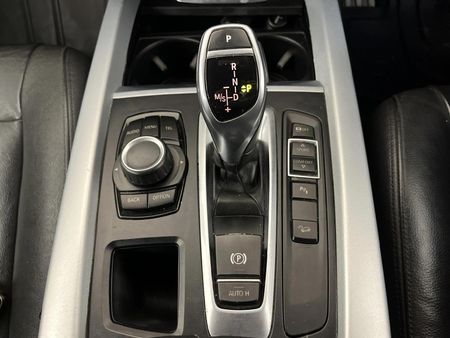 2016-BMW-X5-xDrive25d-Auto_10
