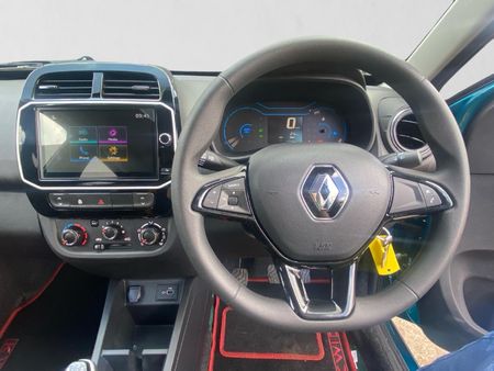 2026-Renault-Kwid-10-Climber_13
