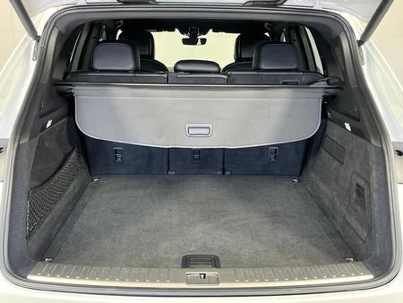 2018-Porsche-Cayenne-Auto_16